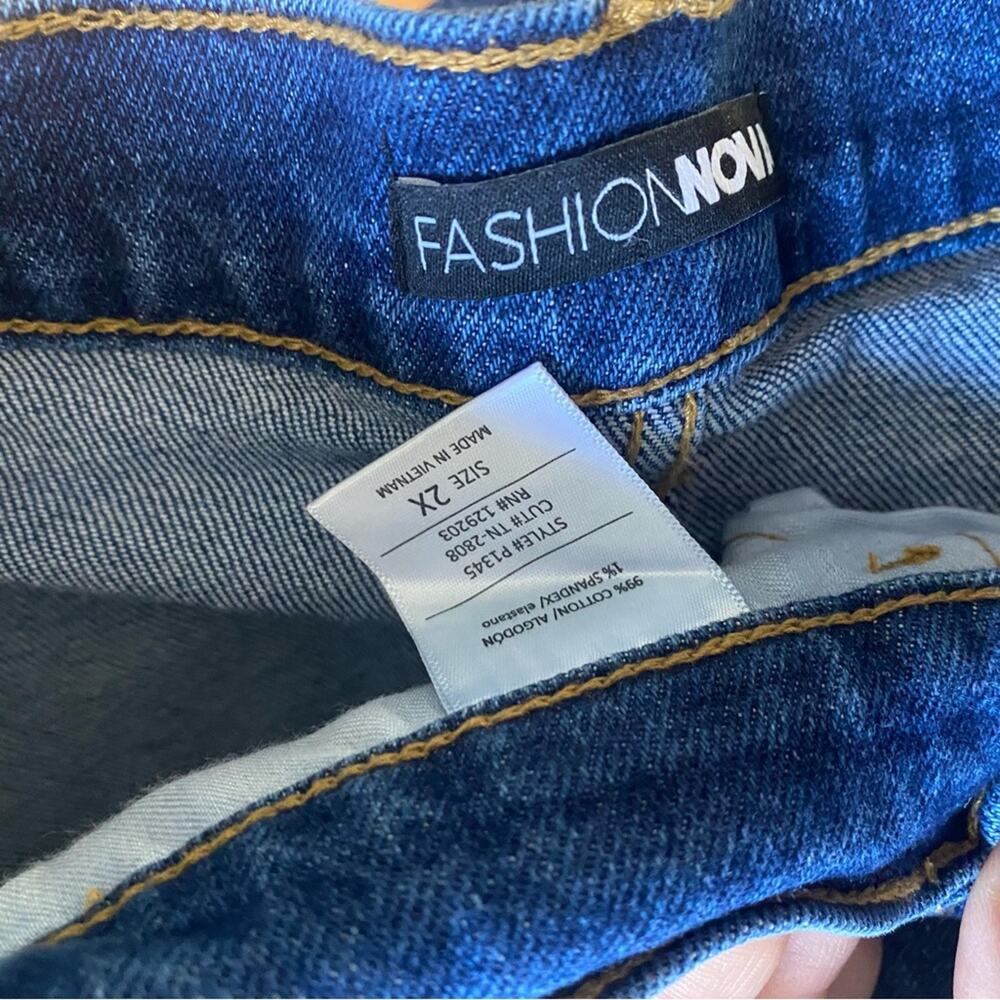Fashion Nova size 2X skinny jeans - Picture 3 of 3
